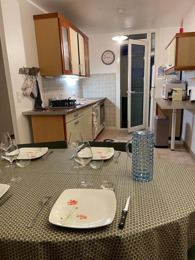 Appartement Les Pieds Dans L'Eau Saint-Mandrier-sur-Mer Esterno foto